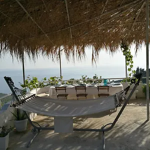 Pensión Relax, Piqeras